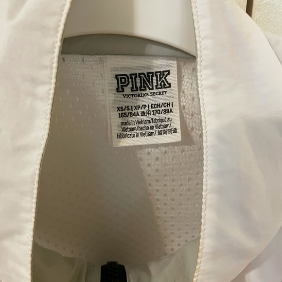 Windbreaker. Excellent condition. Worn once. - Picture 4 of 5